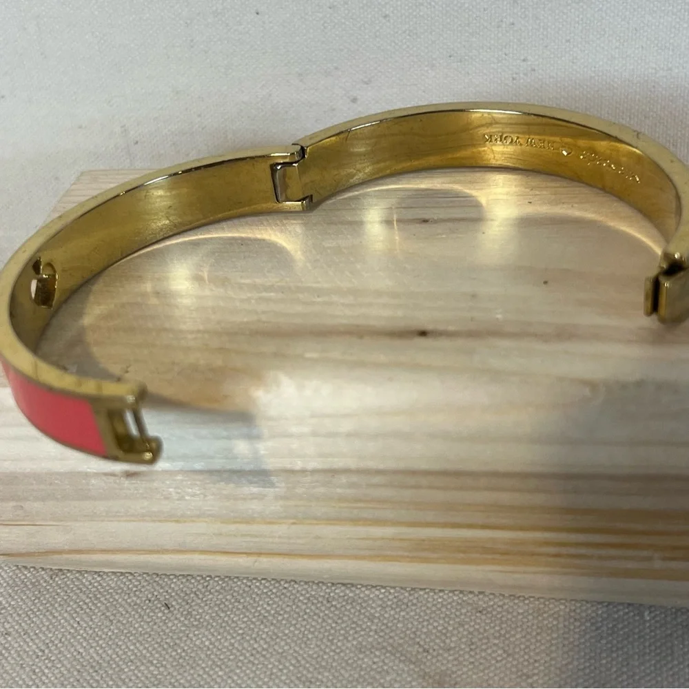 Kate Spade Vibrant Pink and Gold Bangle Bracelet Classic Luxury - Picture 4 of 7